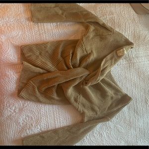 Vestique Beige Sweater